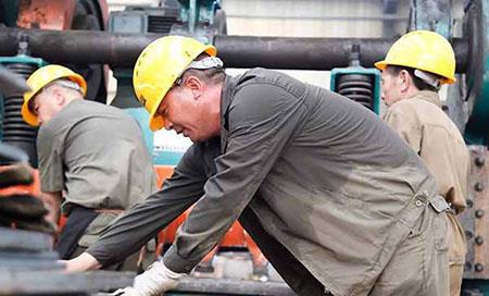 Gofynion Diogelwch ar gyfer Codi Gorchudd Crane Operation.jpg Safety Requirements for Overhead Crane Lifting Operation.jpg