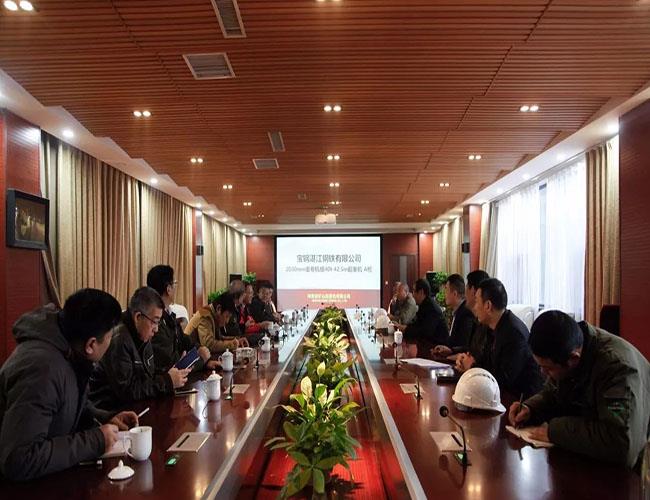 Mae Baosteel Group yn cynnal gwiriad ar y craeniau o brosiect uned adnewyddu y mae ein cwmni wedi ei adeiladu611153008.jpg Baosteel Group conducts A check on the cranes of rewinding unit project that our company has built611153008.jpg